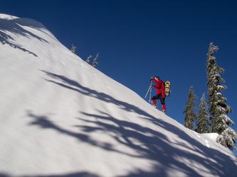Just 30 vertical feet from the summit of Neiderprum Peak.