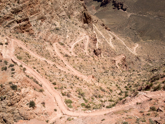 Looking down on the switchbacks from Skeleton Point to the Tonto Plateau.