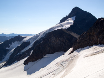 NW side of Clark Mountain