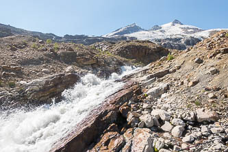 Mount Rainier over Boulder Creek